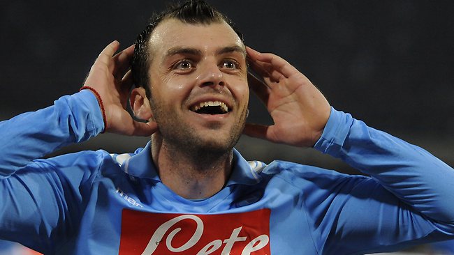 Napoli-Livorno: le pagelle. Top Pandev e Inler, flop Bardi